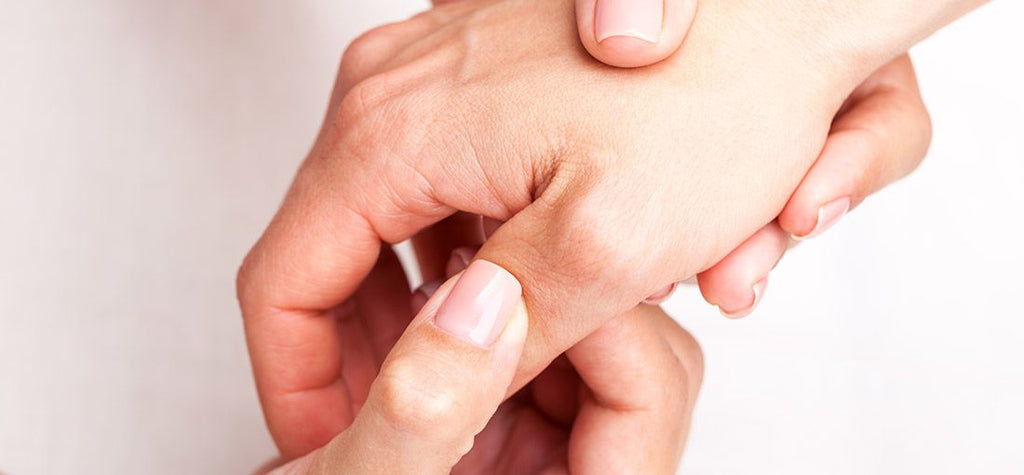 Thumb Knuckle Pain: The Top 6 Possible Causes – The Amino Company